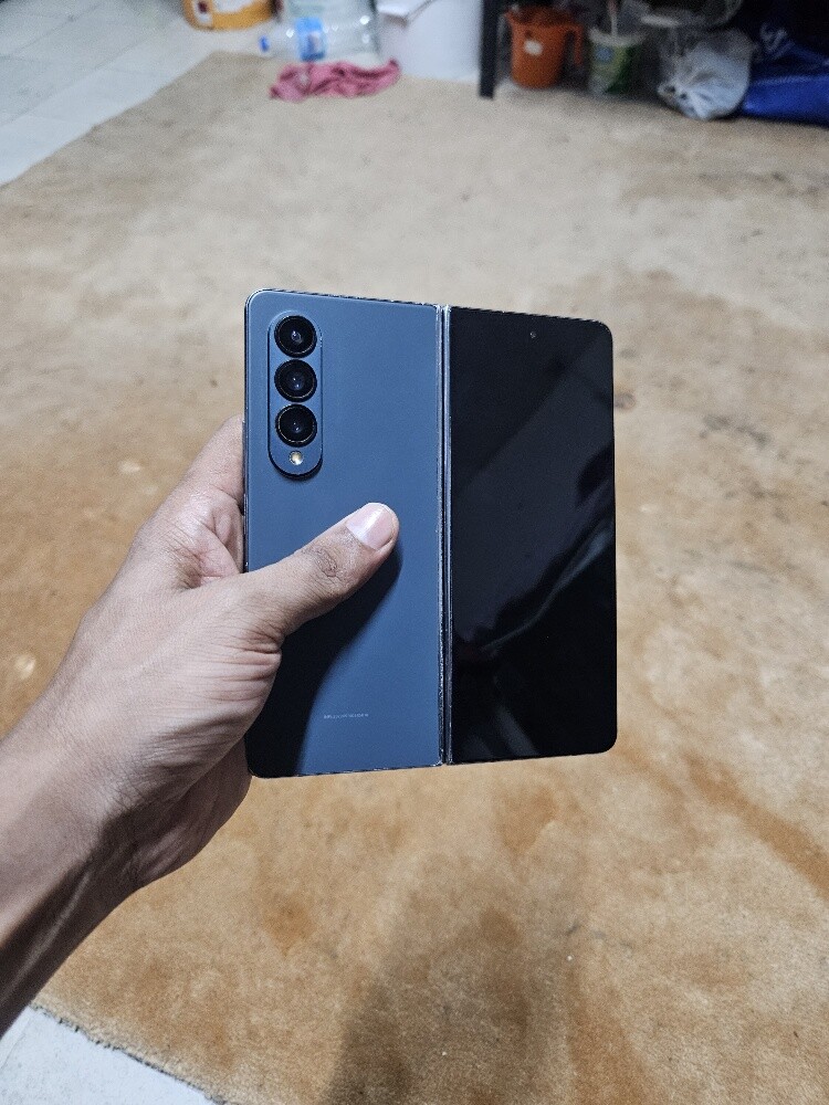 Samsung Galaxy Z Fold 4 - 2