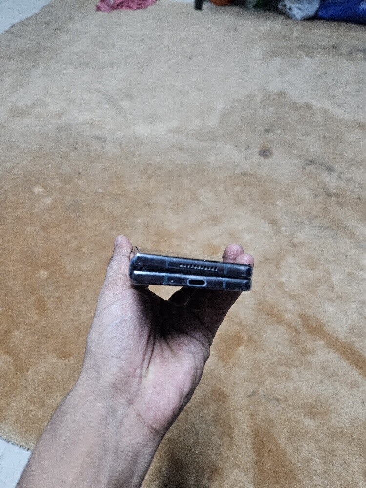 Samsung Galaxy Z Fold 4 - 4