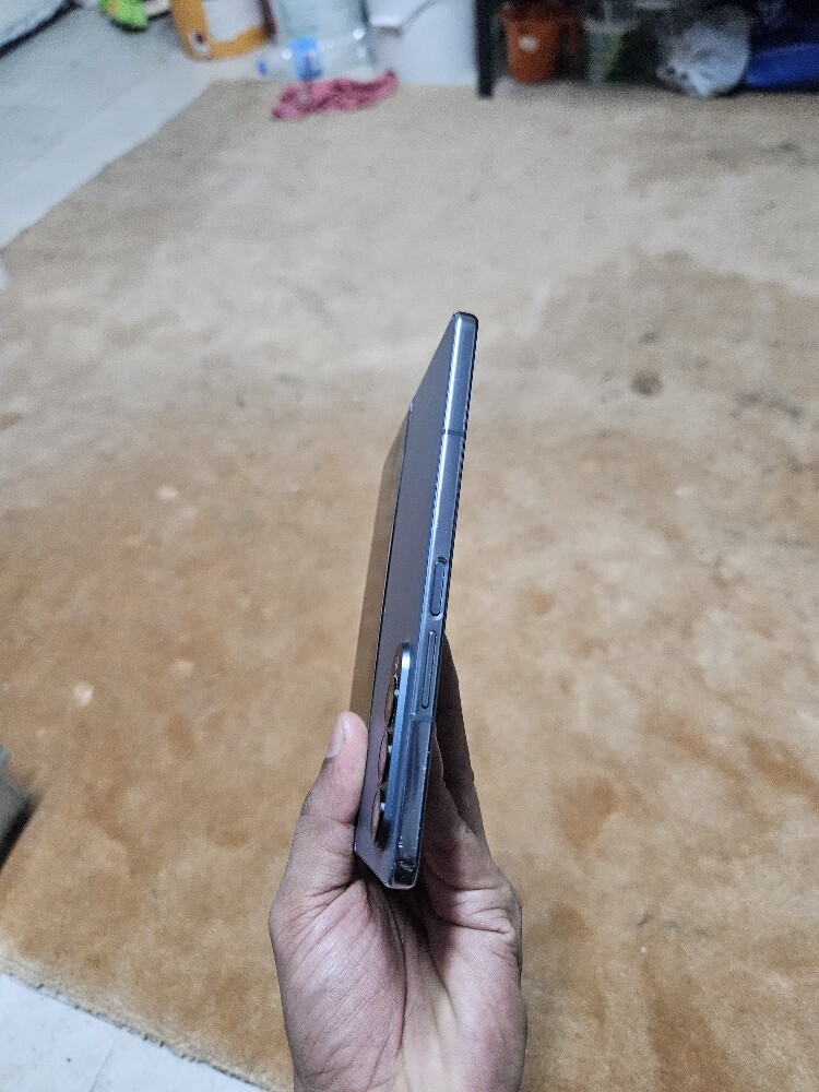 Samsung Galaxy Z Fold 4 - 6