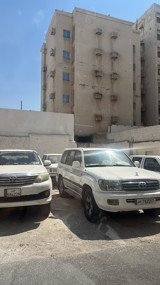 للبيع أراضي عمارات صغيرة - 1