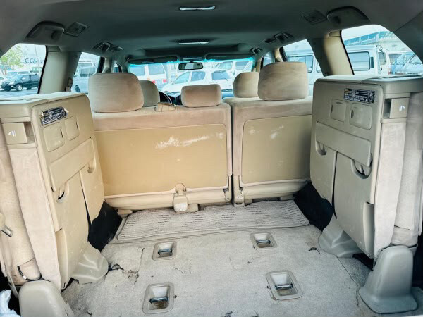 Land Cruiser back seat  - 2