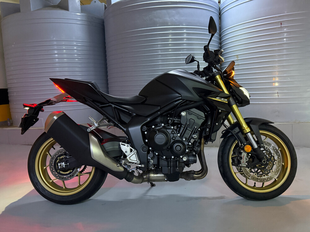 honda cb 1000 sp - 1