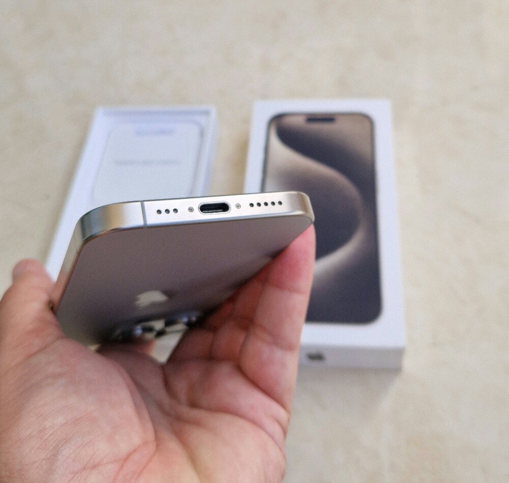 iphone 15 pro 128GB - 2
