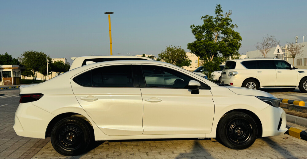 Honda city 2024 white 66331161 - 3