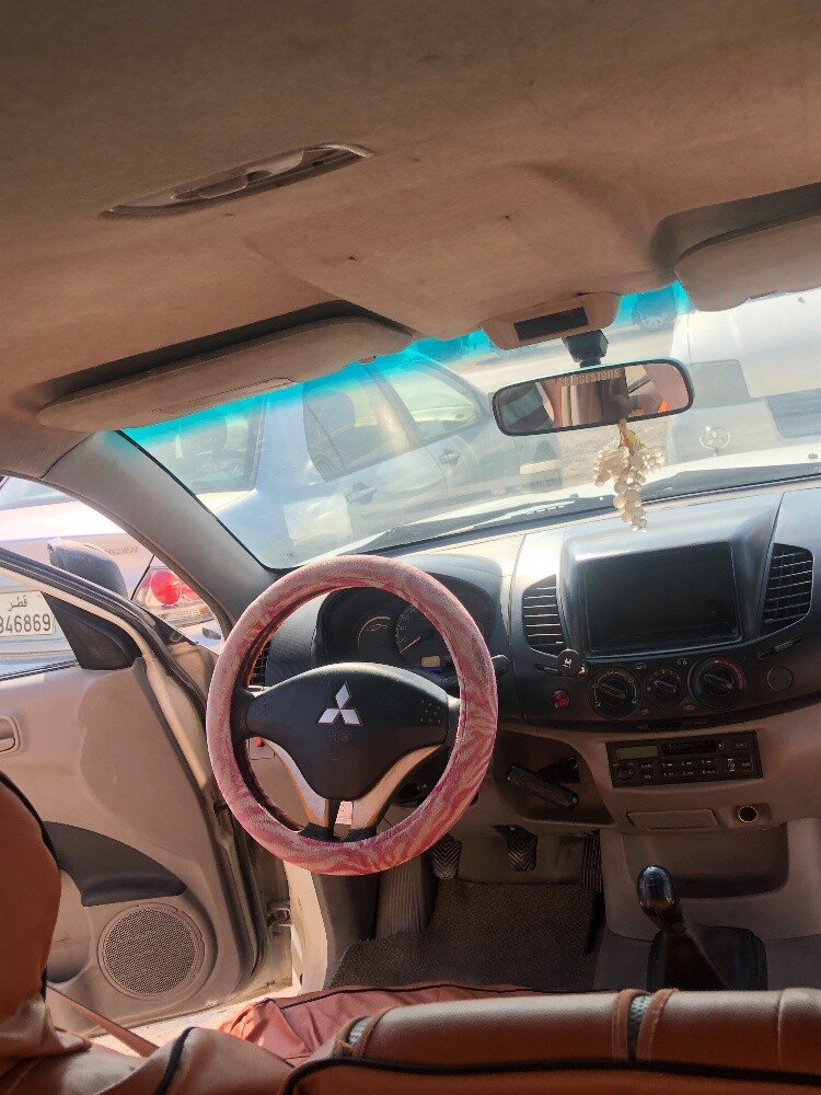 Mitsubishi pickup 2008 - 2