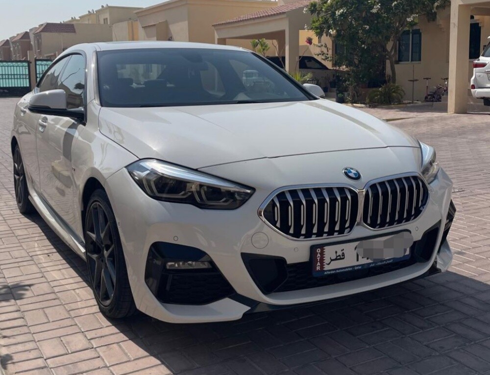 بي ام دبليو 210 اي - 1