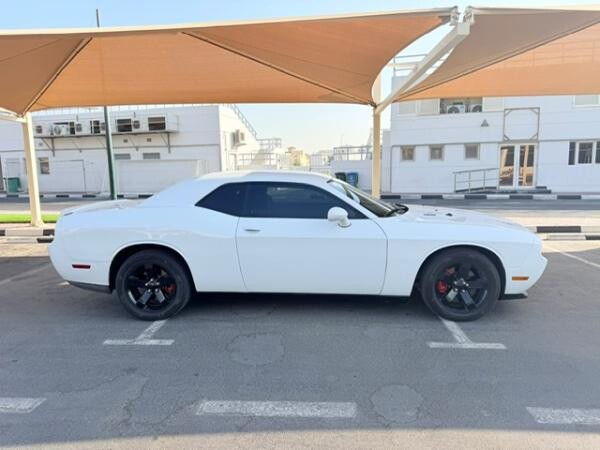 2014 DODGE CHALLENGER V8 - 6