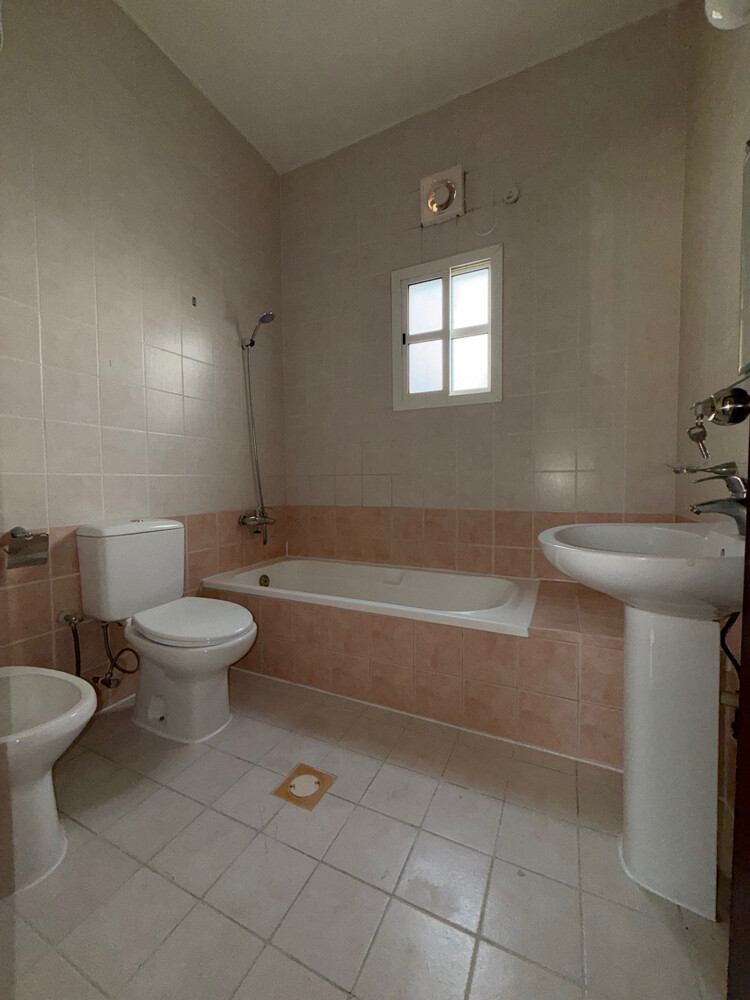 3 bhk+ balcony in Bin omran - 9