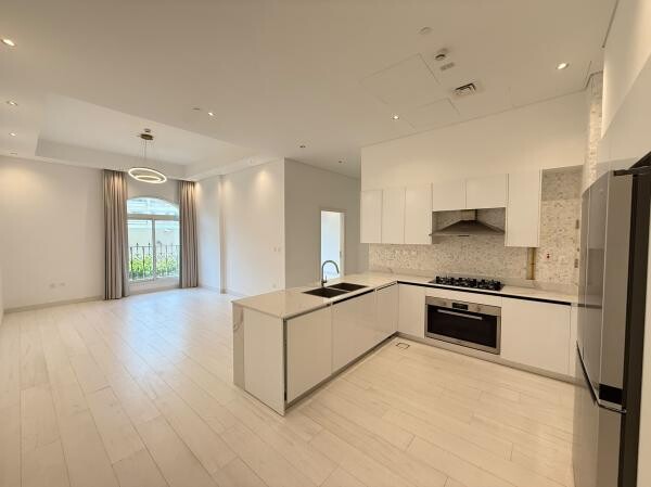 FF 1 BR | OPEN KITCHEN | BALCONY - 1