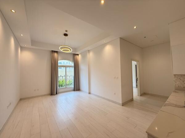 FF 1 BR | OPEN KITCHEN | BALCONY - 6