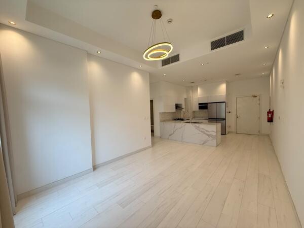 FF 1 BR | OPEN KITCHEN | BALCONY - 4