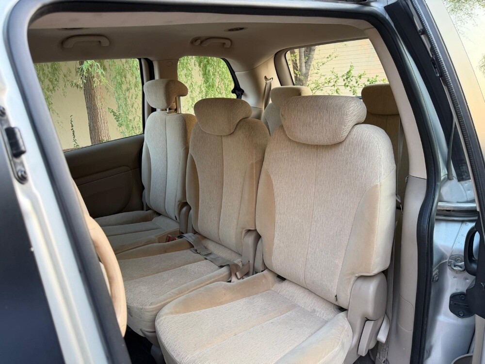 KIA CARNIVAL - 4