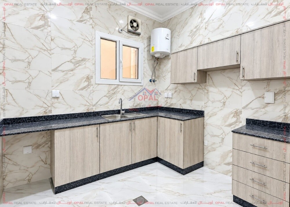 Apartment for rent in Al Duhail - 4