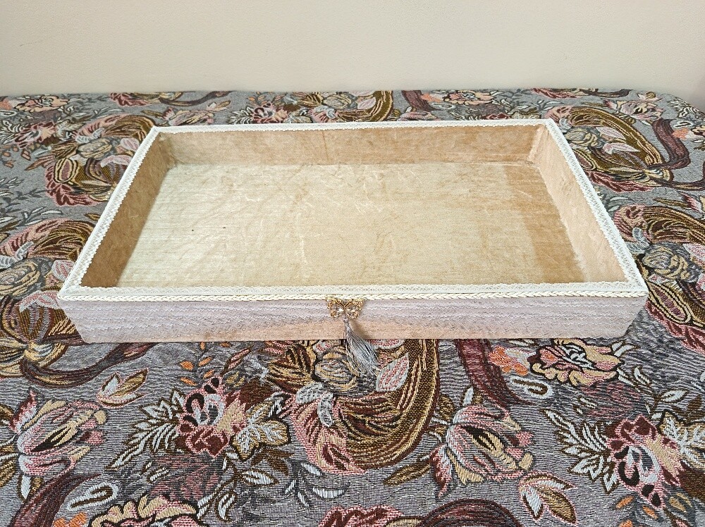 gift tray - 1