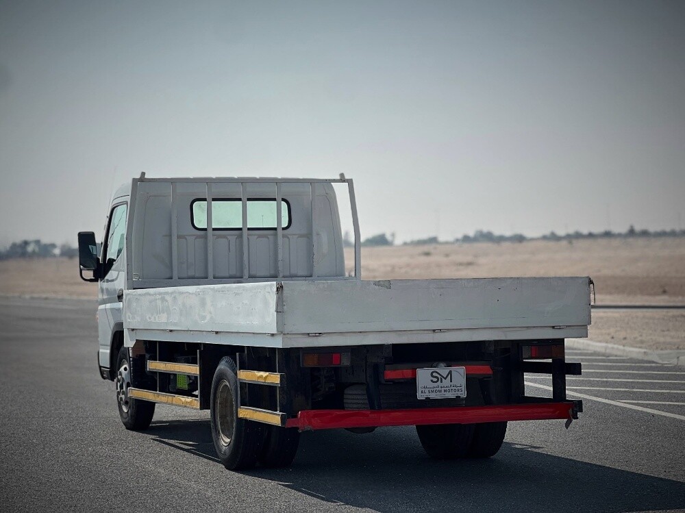 Mitsubishi Canter 2020 - 10