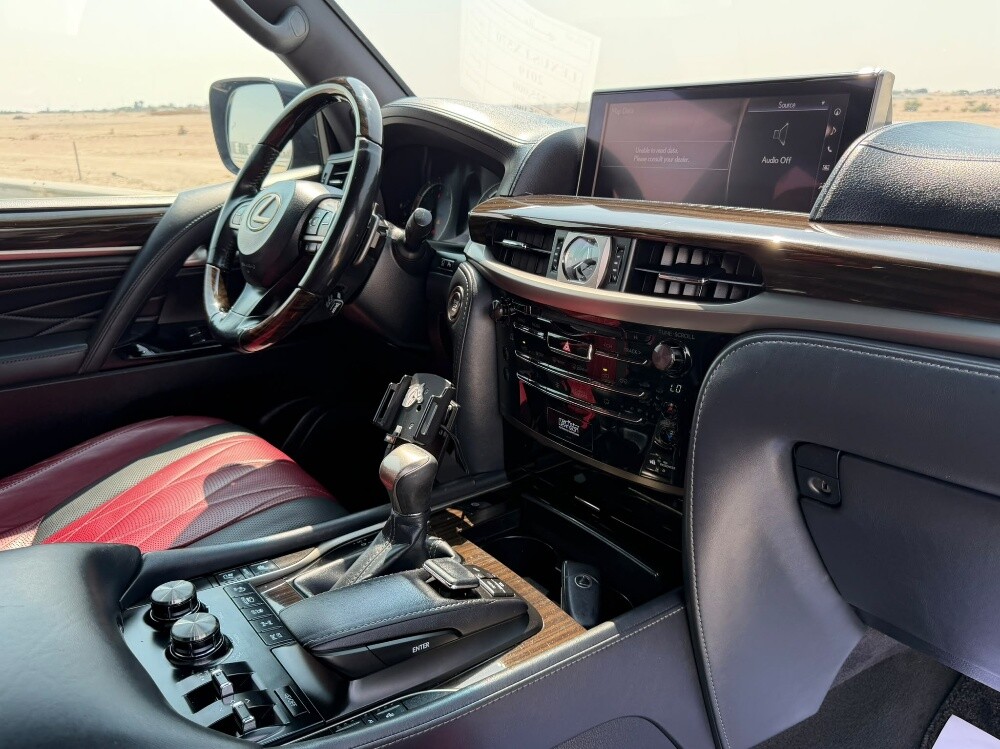 لكزس ال اكس 570   2019 - 9