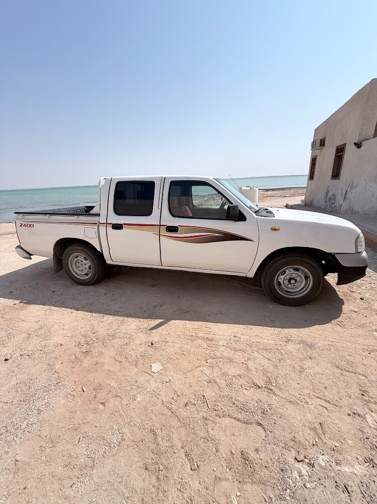 nissan pickup 2012 - 2