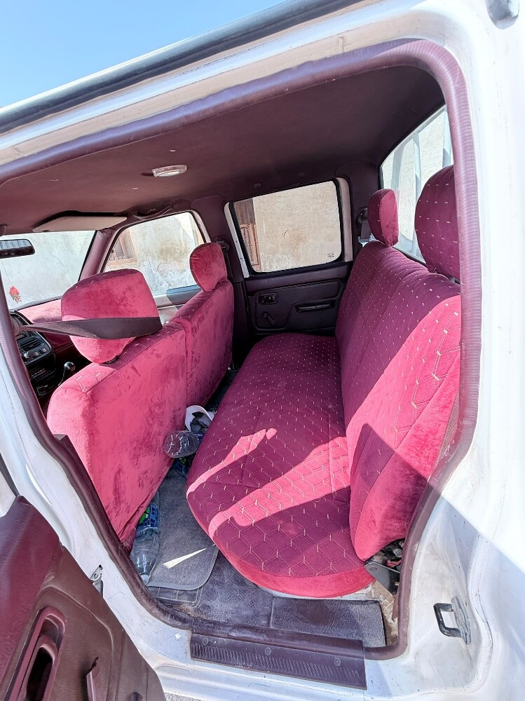 nissan pickup 2012 - 3