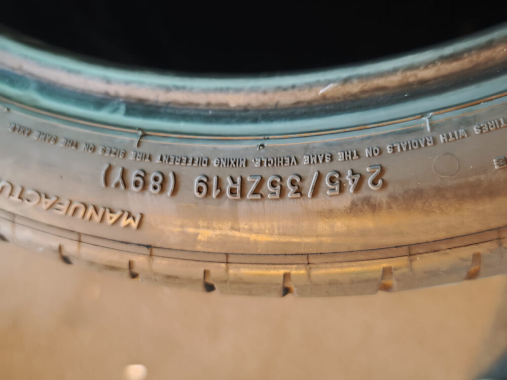 245-35-19 - 3