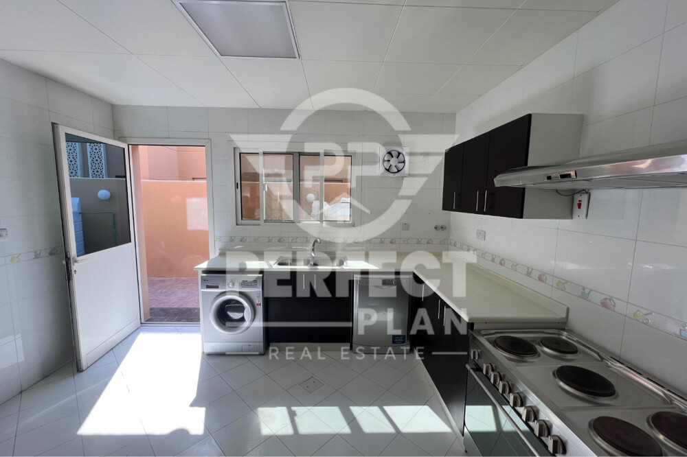 Muraikh Compound Villa for Rent - 3
