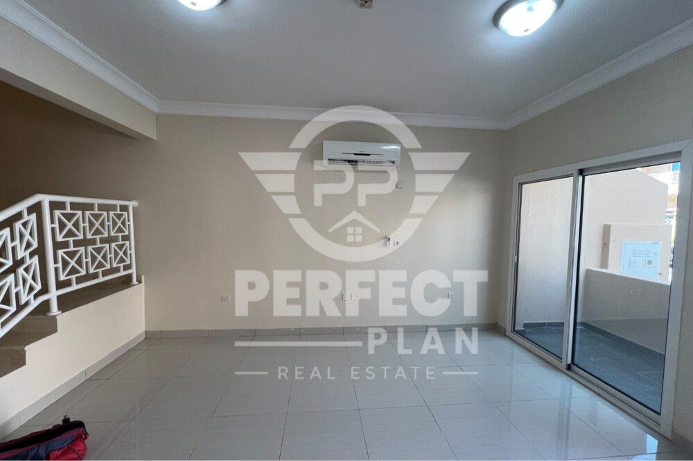 Muraikh Compound Villa for Rent - 7