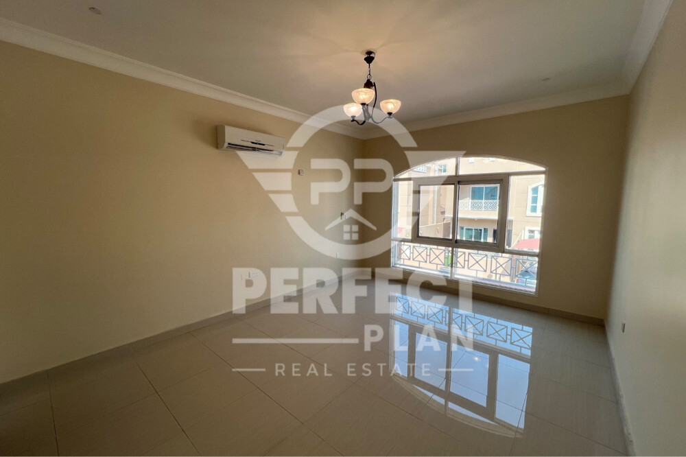 Muraikh Compound Villa for Rent - 16