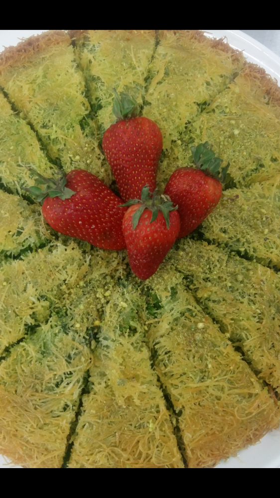 Pastry chef and baker - 4