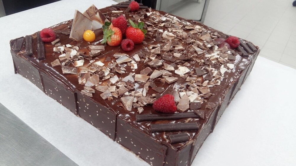 Pastry chef and baker - 20