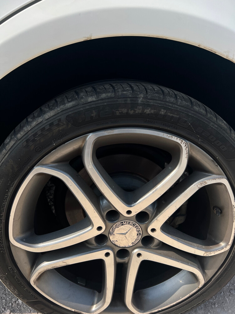 mercedez benz E200 2016 4 cylender  - 2