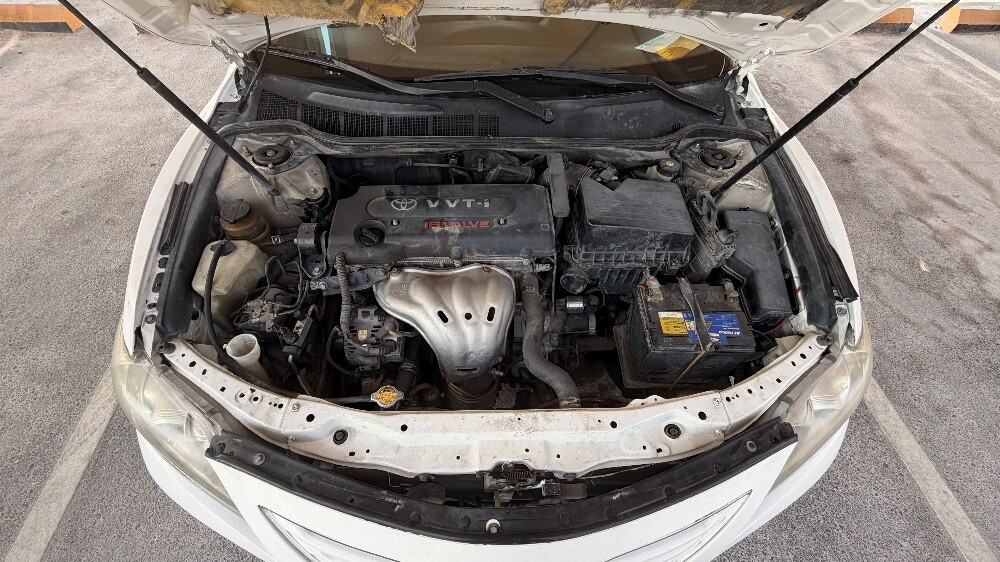 A Rare 2007 Toyota Camry Manual - 6