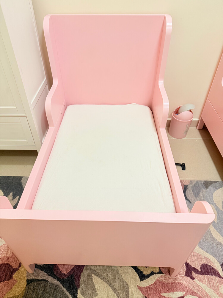 ikea extendable kids bed  - 1