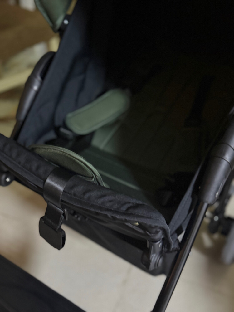 stroller  - 3