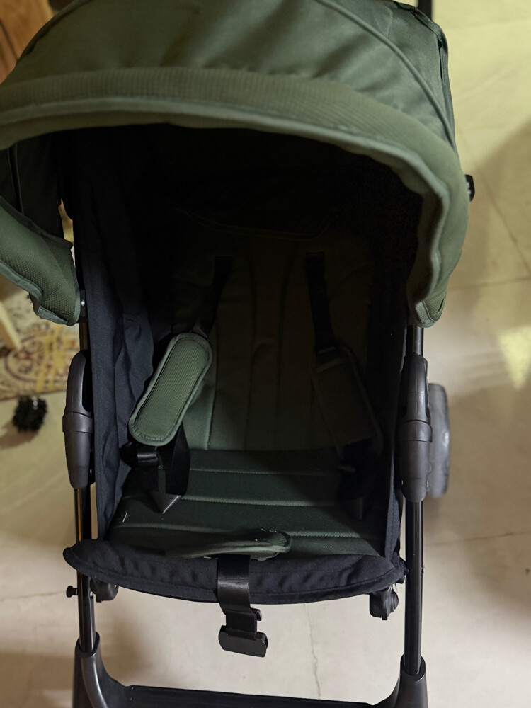 stroller  - 2