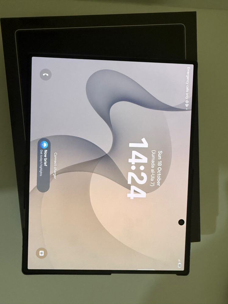 Samsung Galaxy Z fold 8 - 4