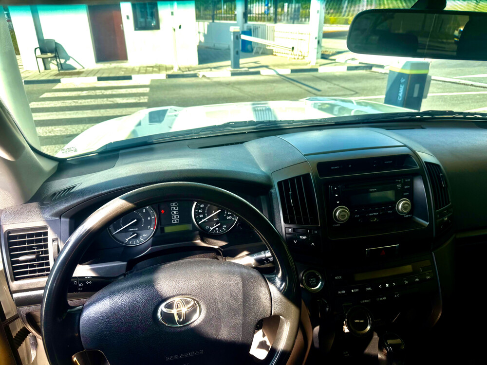 Land Cruiser G standard 2014 eco mo - 8