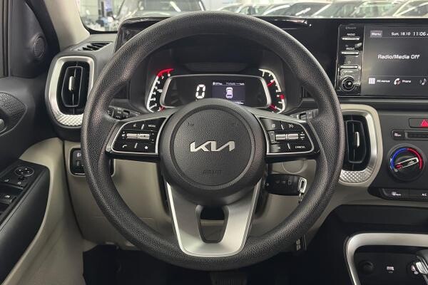 KIA SONET MID OPTION 1.5L 2023 - 13