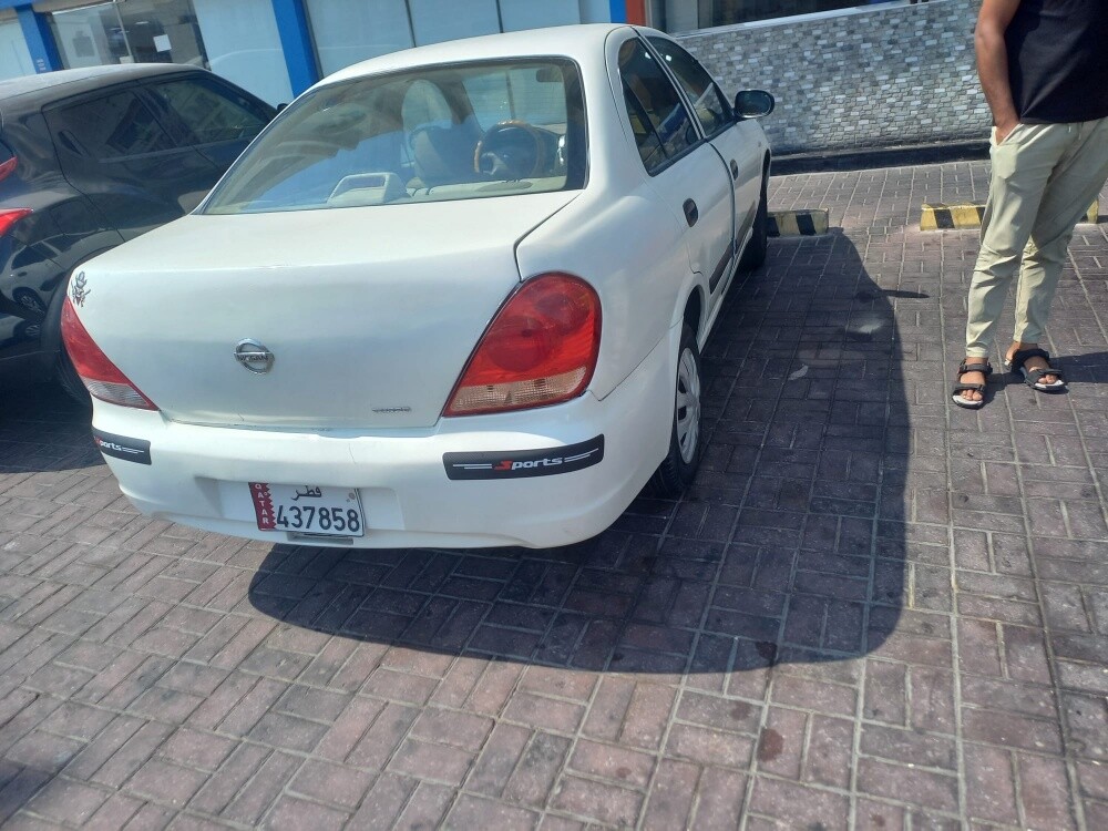نيسان صني موديل 2010 - 3