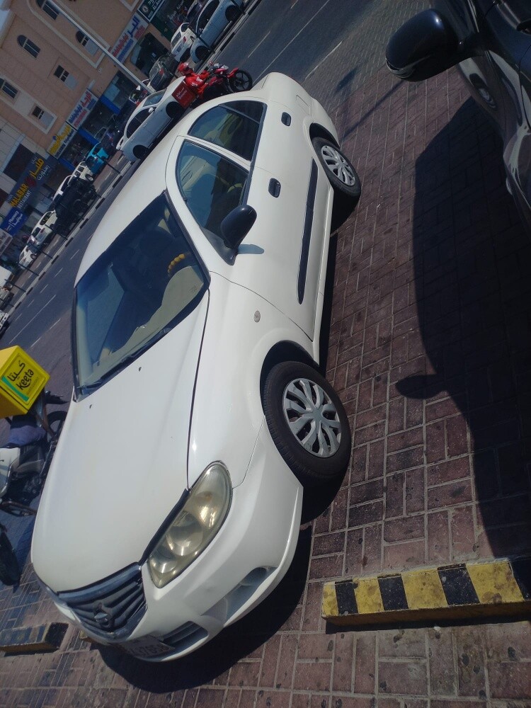نيسان صني موديل 2010 - 4