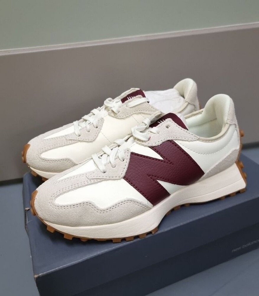 New Balance 327 - 1