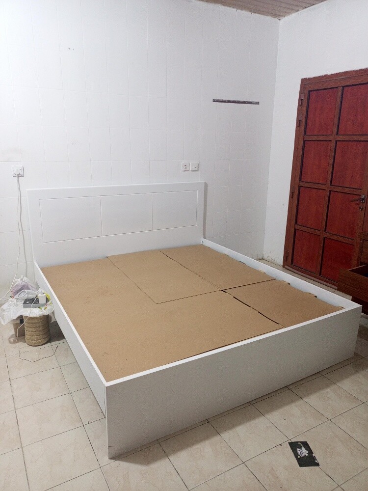 Double Bed with perfect Condition - 5