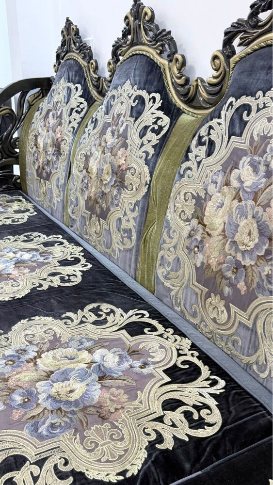 كنب فخم ملكي نظيف شبه جديد - 9