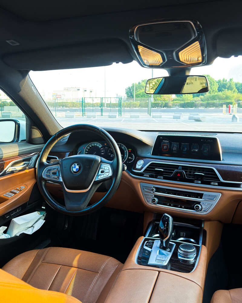 BMW 730LI - 11