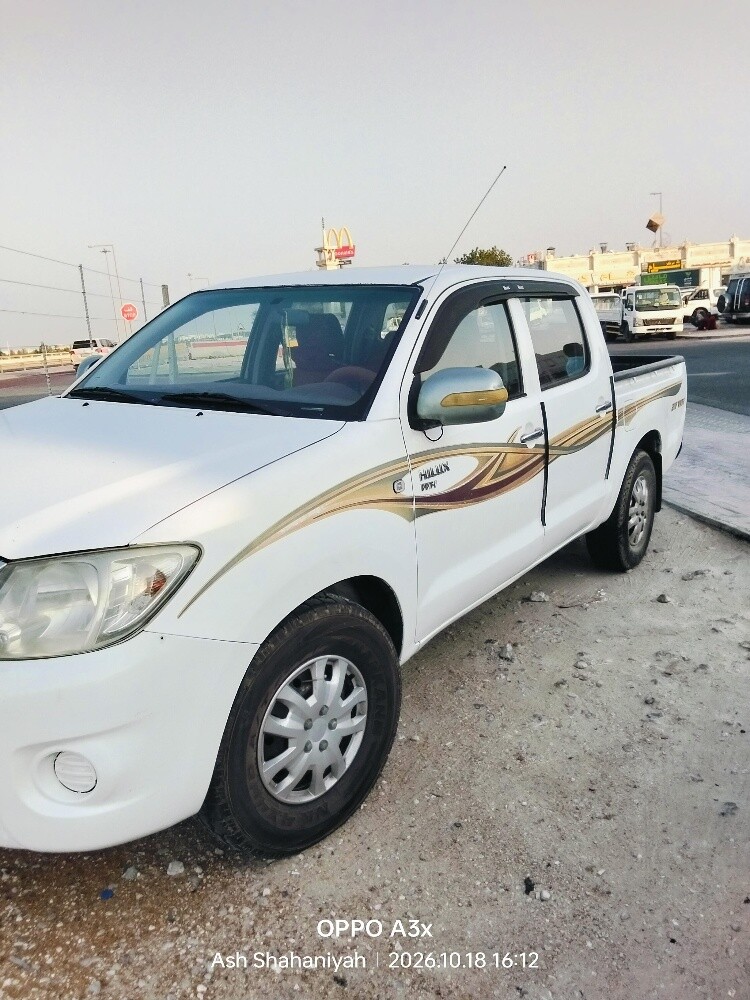 Toyota Hilux - 2