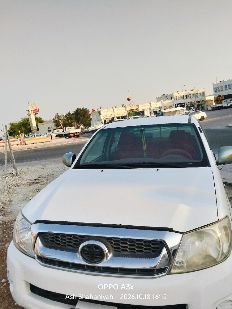 Toyota Hilux - 3