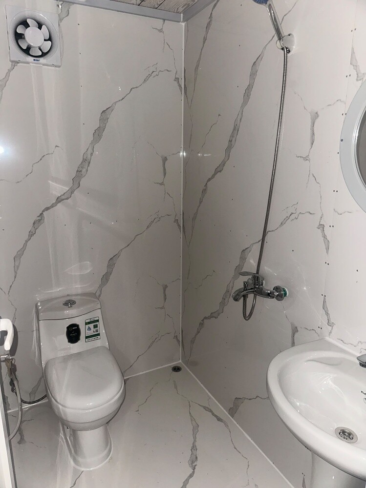 cabin caravan room ketechin toilet - 6
