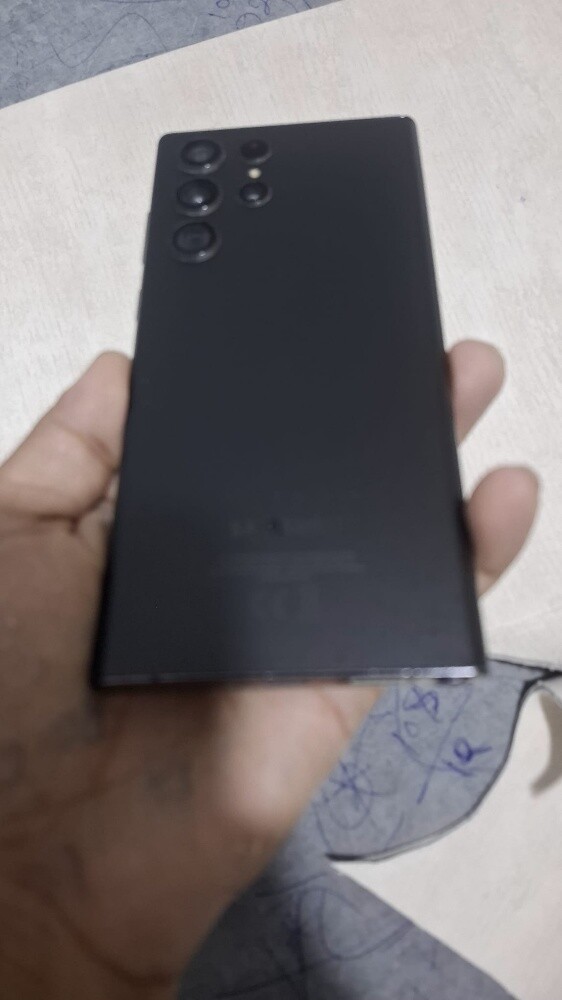 SAMSUNG S22 ULTRA - 2
