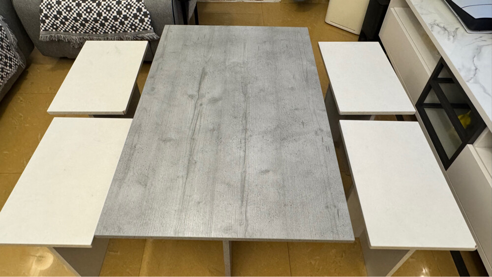 coffee table with 4 small tables - 1