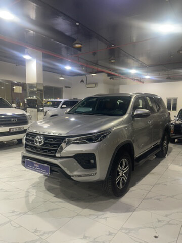 showroom Mubarak Al QAHTANI  - 1
