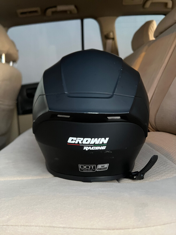 crown helmet  - 3