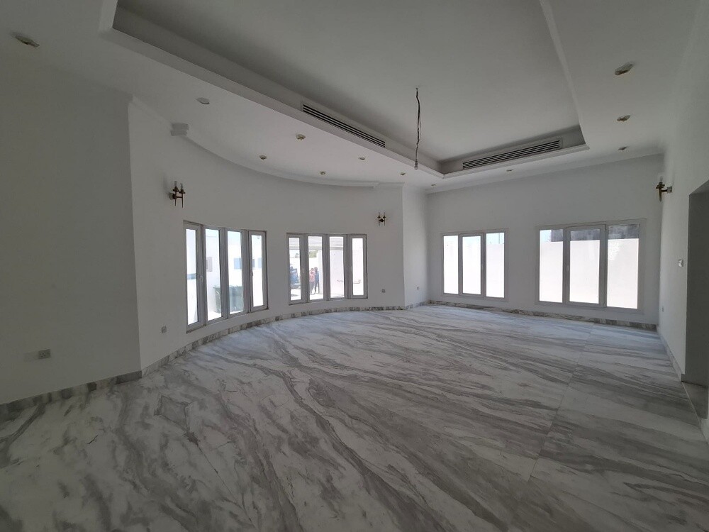Villa for rent in Hazoom Al Waseel - 2